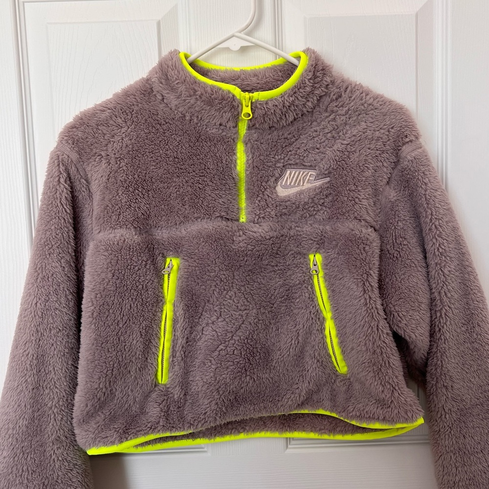 Nike fleece cropped quarter zip